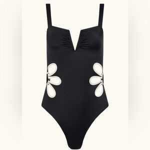 - Follow Suit Flora One Piece Black White XXL